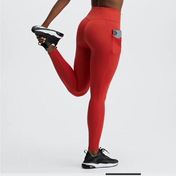 Trinity Motion365® Set - Sports Bra and High Waisted Leggings - Picture 3 of 6
